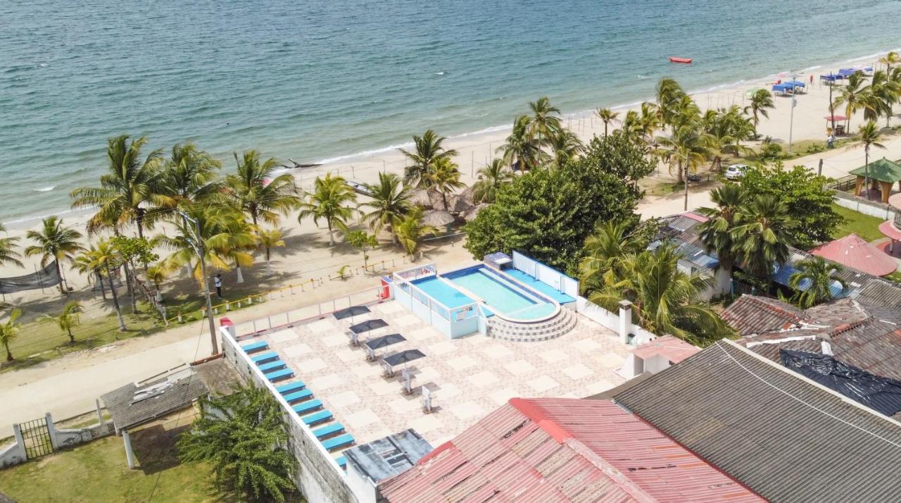 Hotel Playa Divina Coveñas エクステリア 写真
