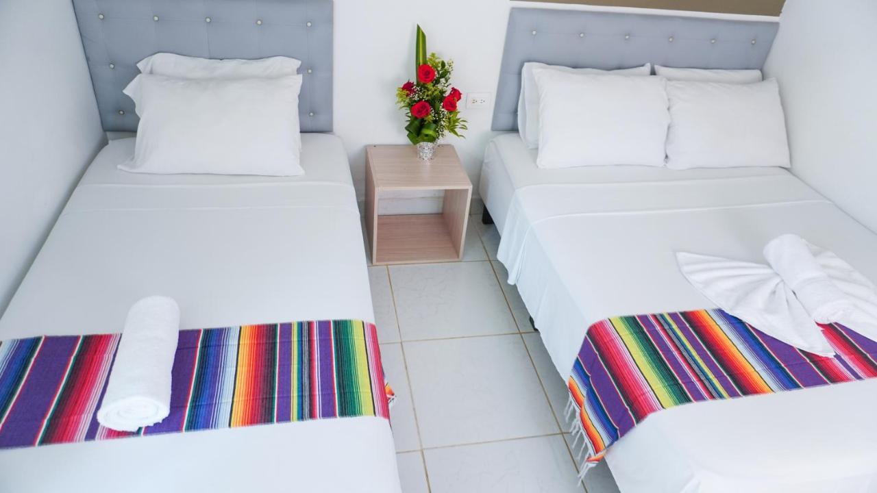 Hotel Playa Divina Coveñas エクステリア 写真