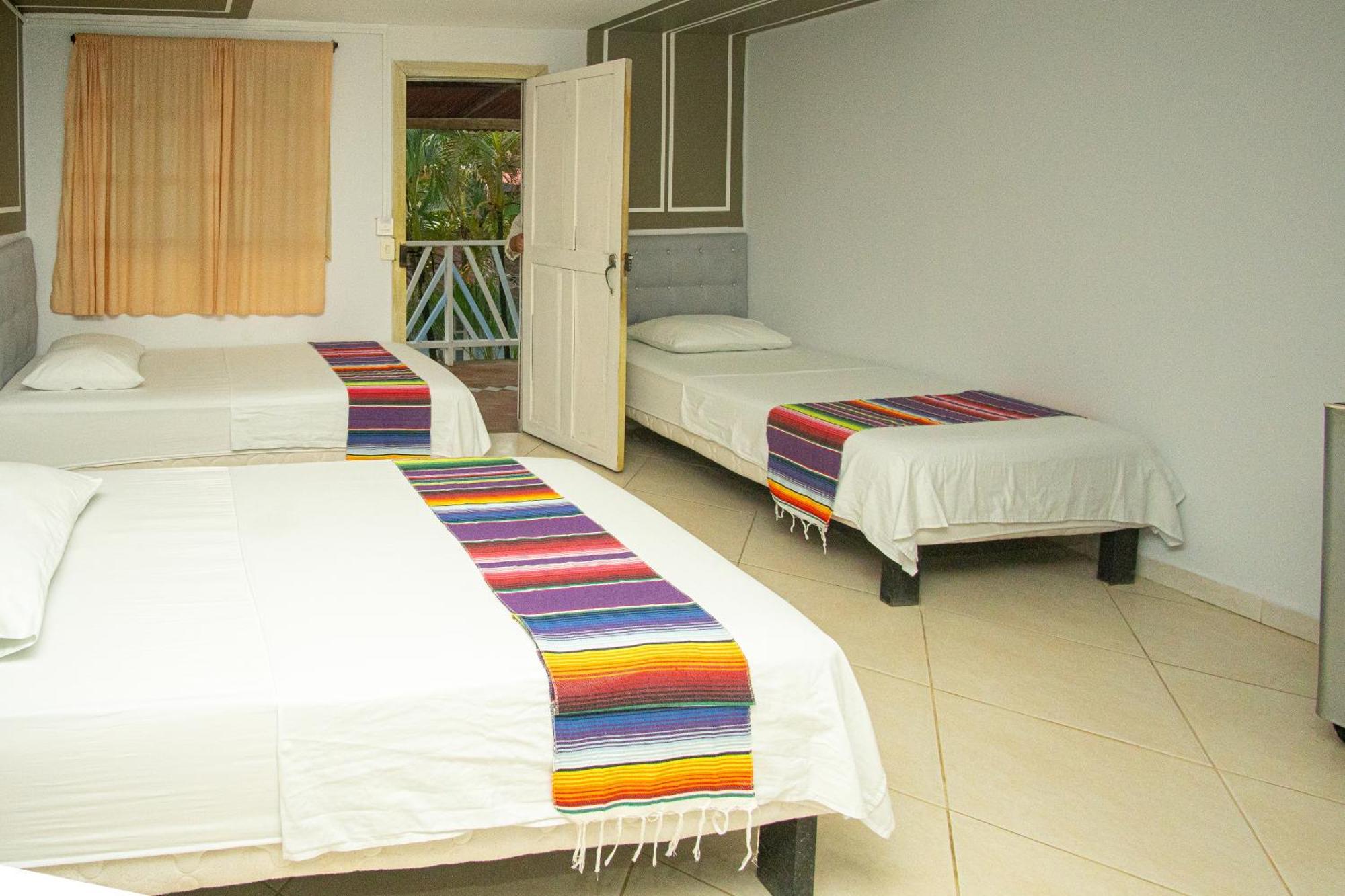 Hotel Playa Divina Coveñas エクステリア 写真