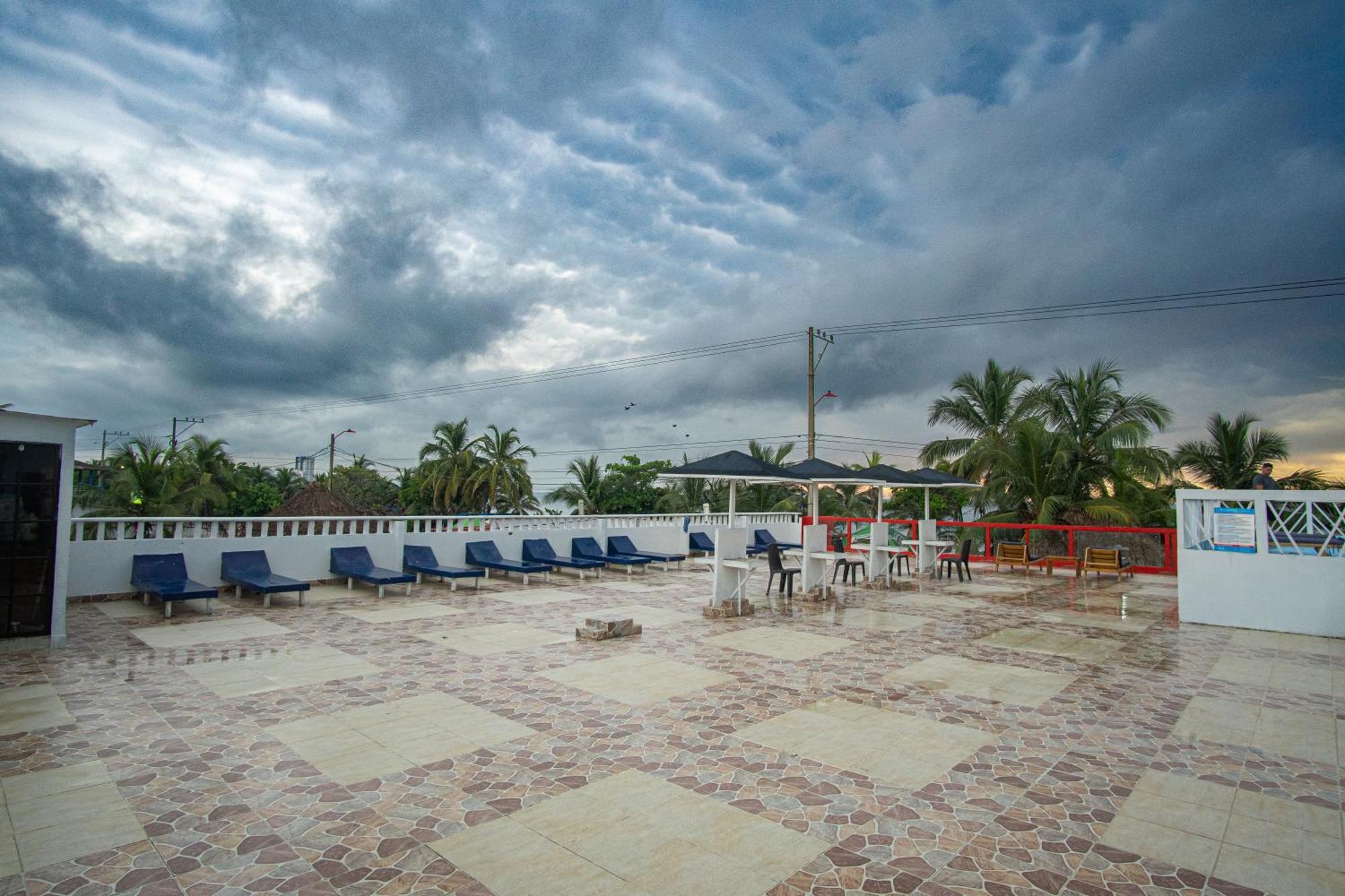 Hotel Playa Divina Coveñas エクステリア 写真