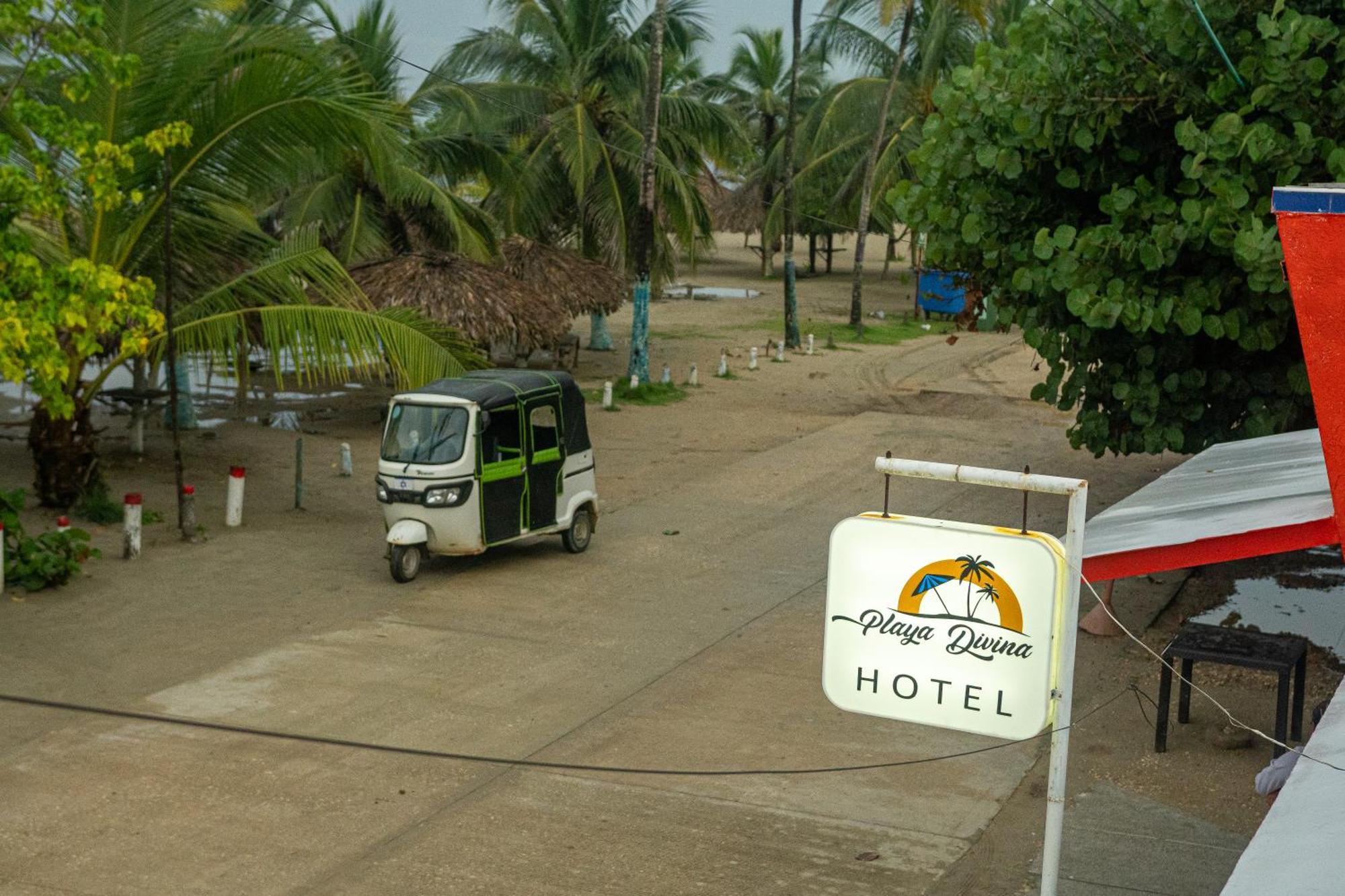 Hotel Playa Divina Coveñas エクステリア 写真