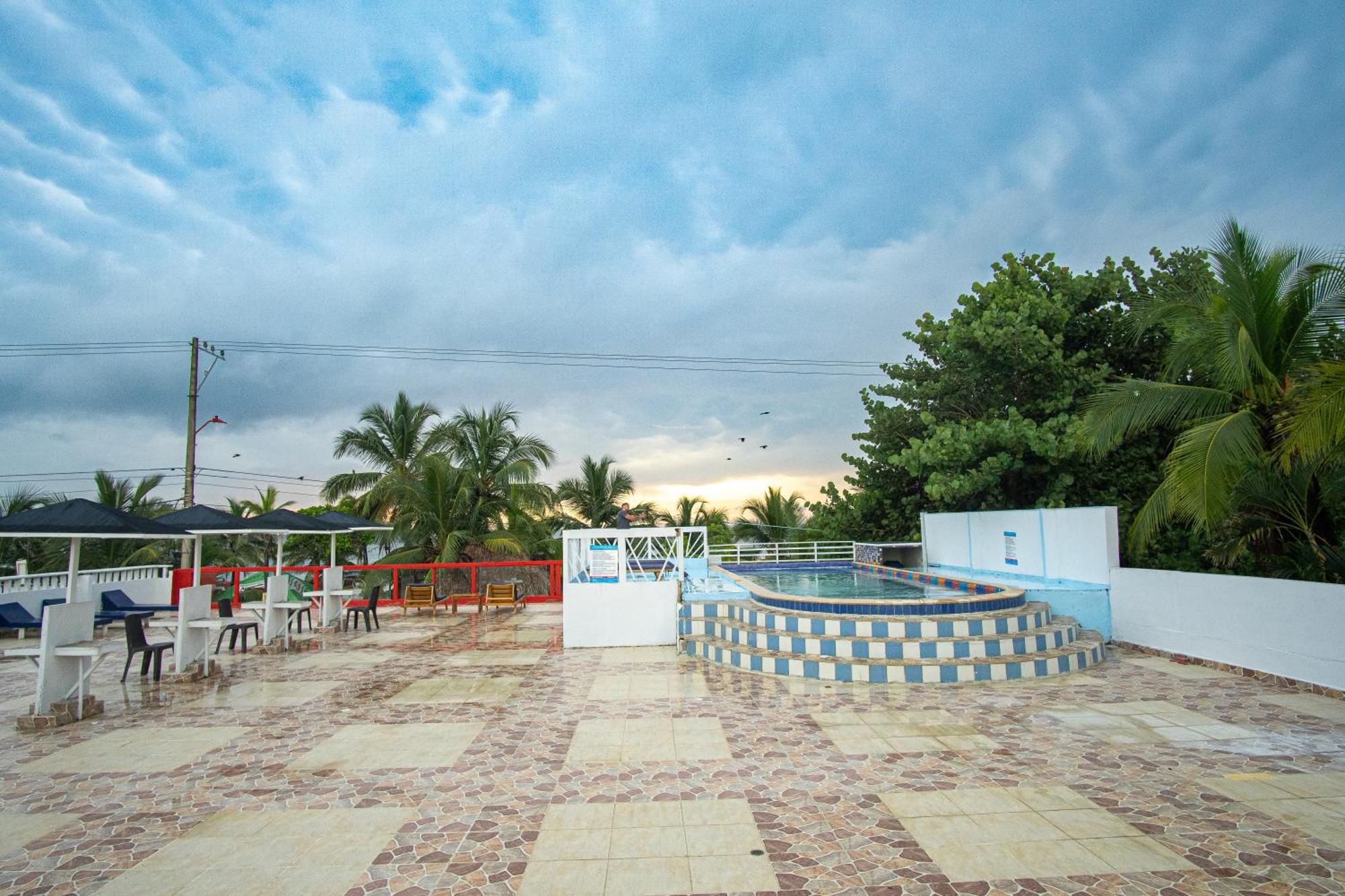 Hotel Playa Divina Coveñas エクステリア 写真