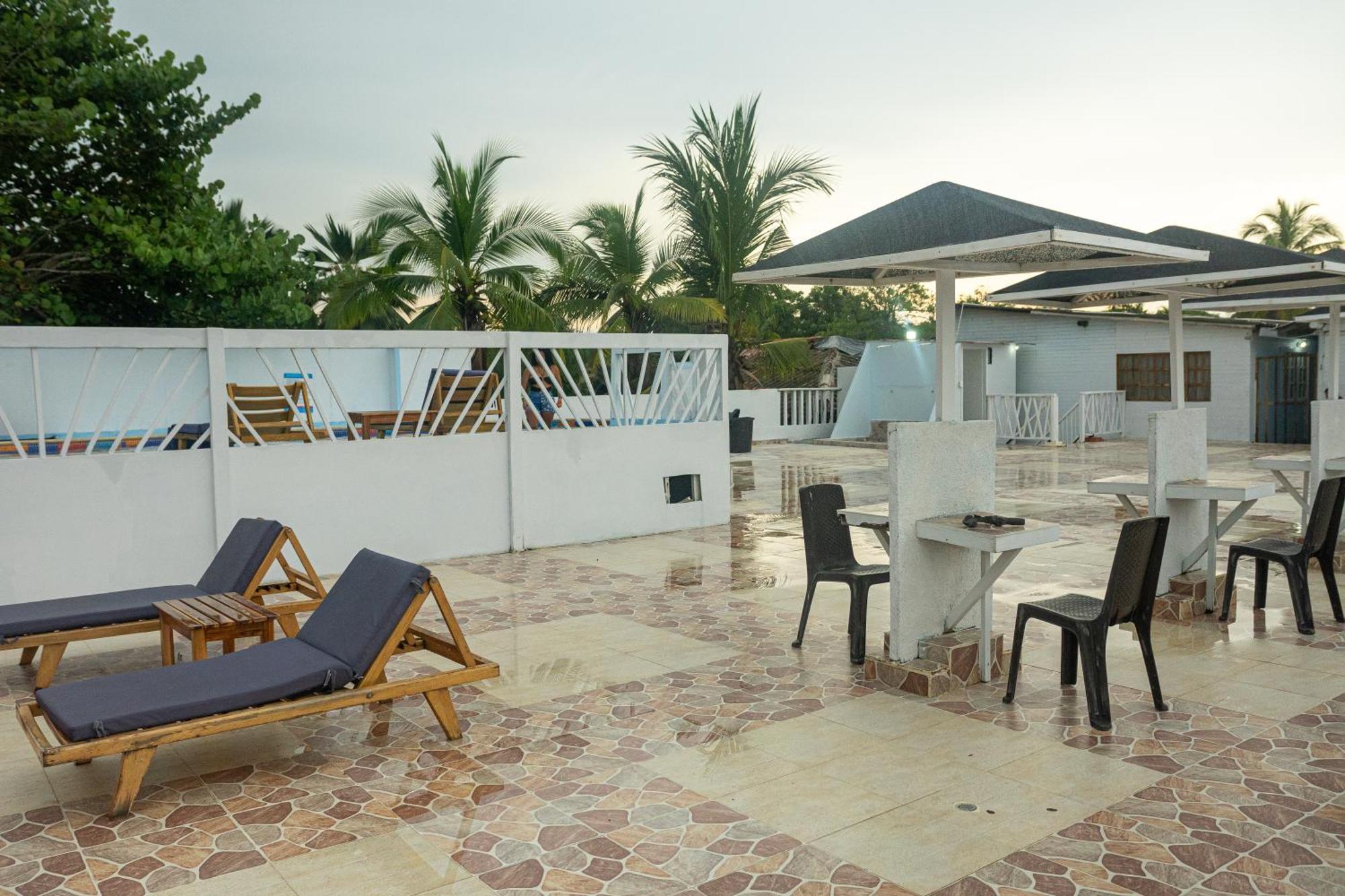 Hotel Playa Divina Coveñas エクステリア 写真