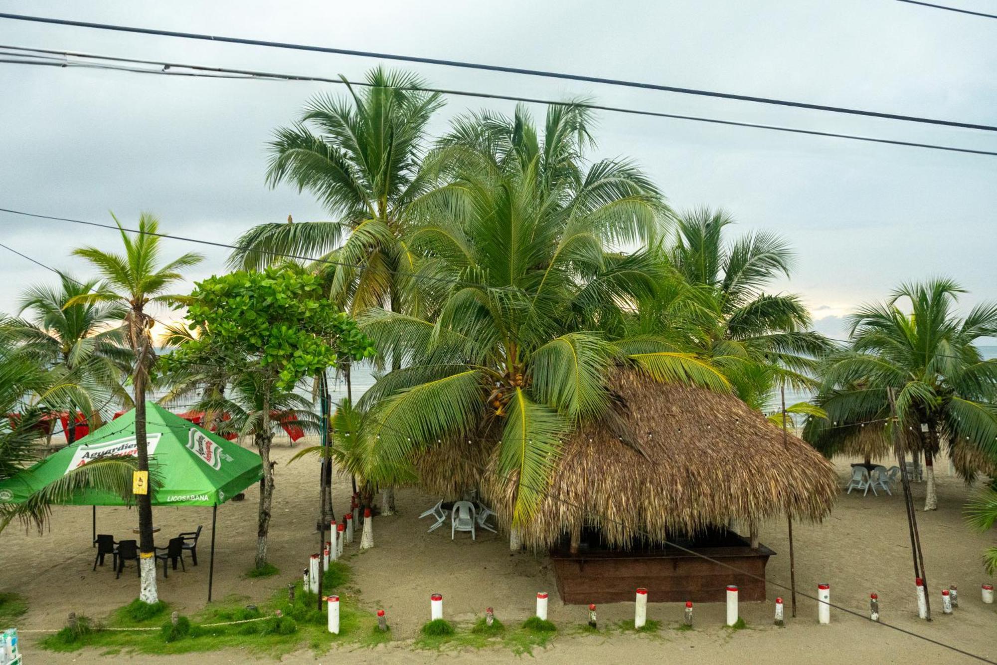 Hotel Playa Divina Coveñas エクステリア 写真